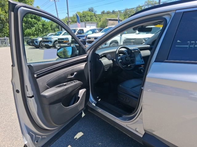 Used 2023 Shimmering Silver Hyundai SEL image 20
