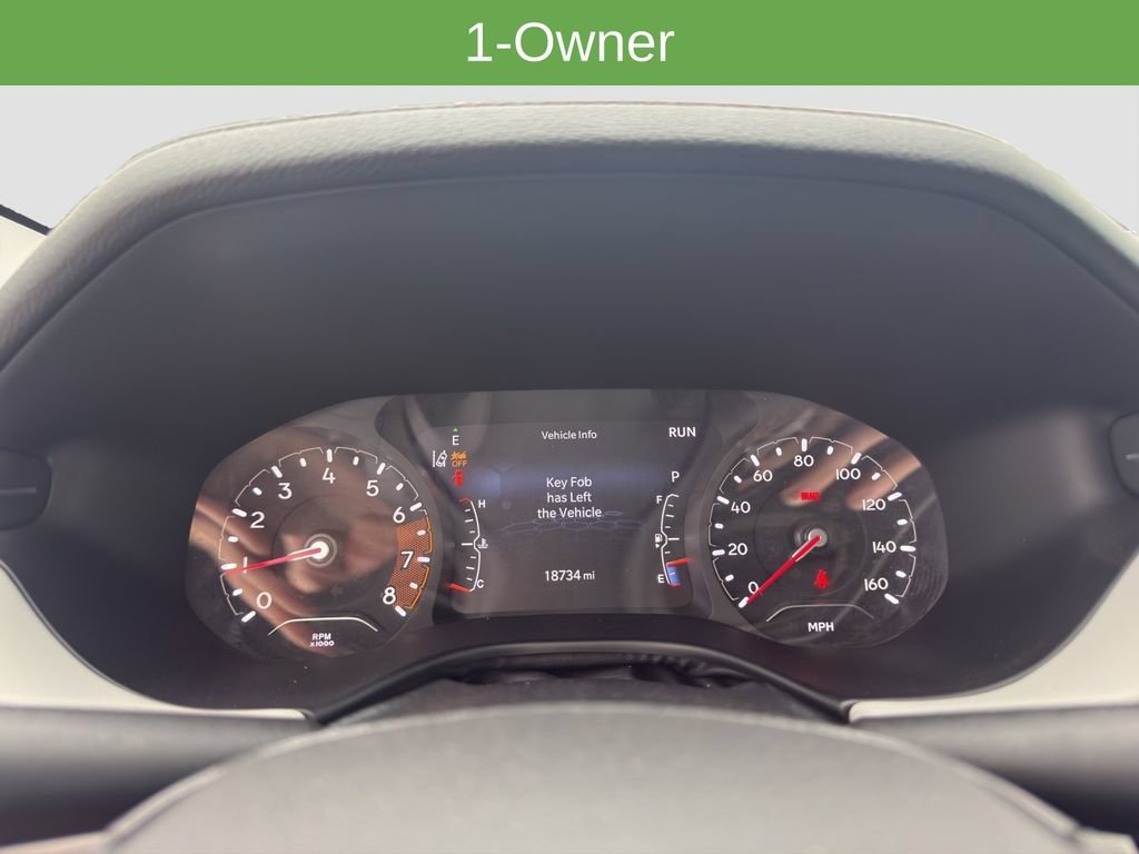 Used 2022 Black Jeep Limited 4x4 image 11