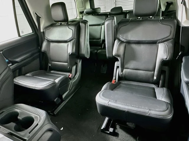 New 2027 Ford Expedition Platinum