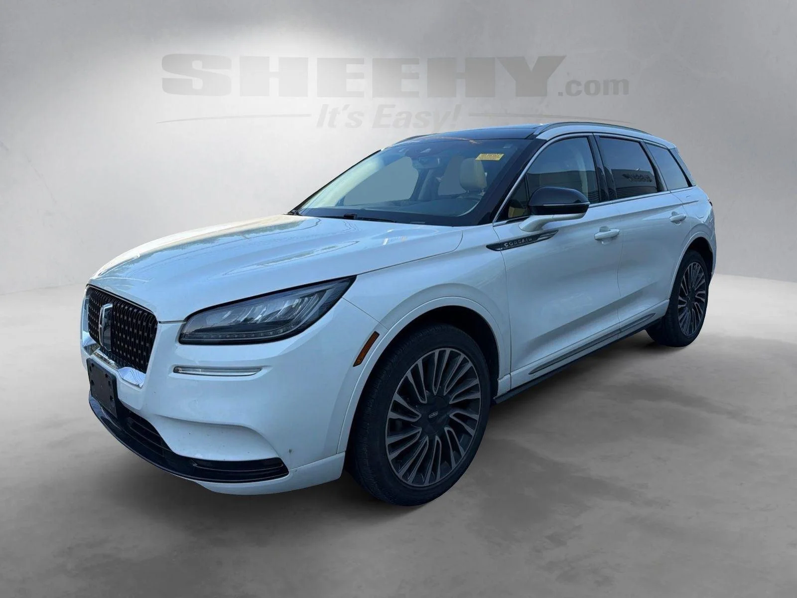 Used 2021 Pristine White Lincoln Reserve image 17