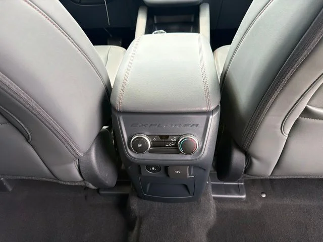 New 2026 Agate Black Metallic Ford Active image 42