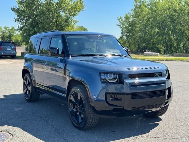 New 2026 Tasman Blue LAND ROVER X-Dynamic SE image 7