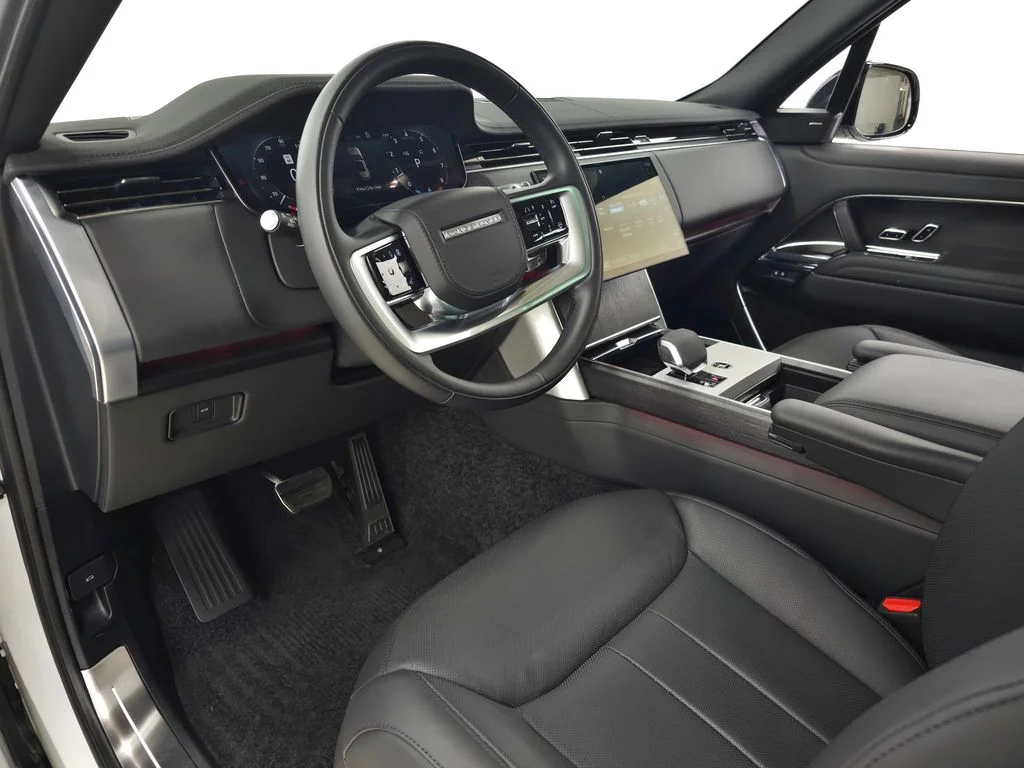 Certified Used 2025 White Land Rover SE image 18