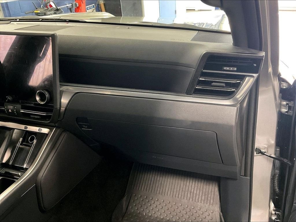 Used 2024 Silver Lexus 550 Premium+ image 13