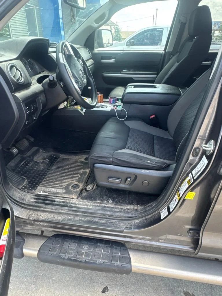 Used 2017 Gray Toyota SR5 image 5