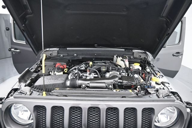 Used 2023 Gray Jeep Sport S image 19