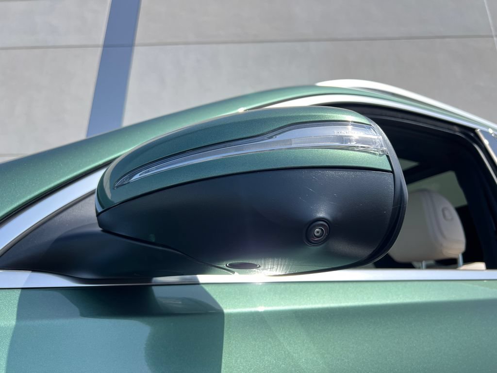 New 2026 MANUFAKTUR Ireland Mid Green Metallic Mercedes-Benz GLE 450 image 71