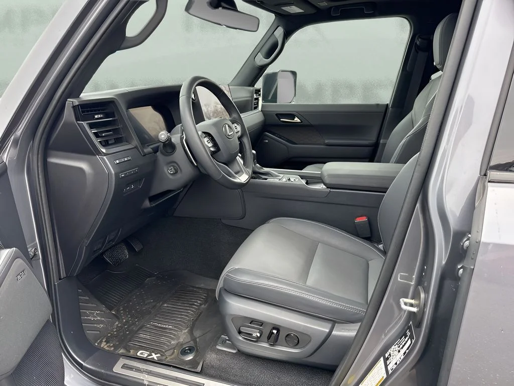Used 2024 Gray Lexus 550 Luxury image 9