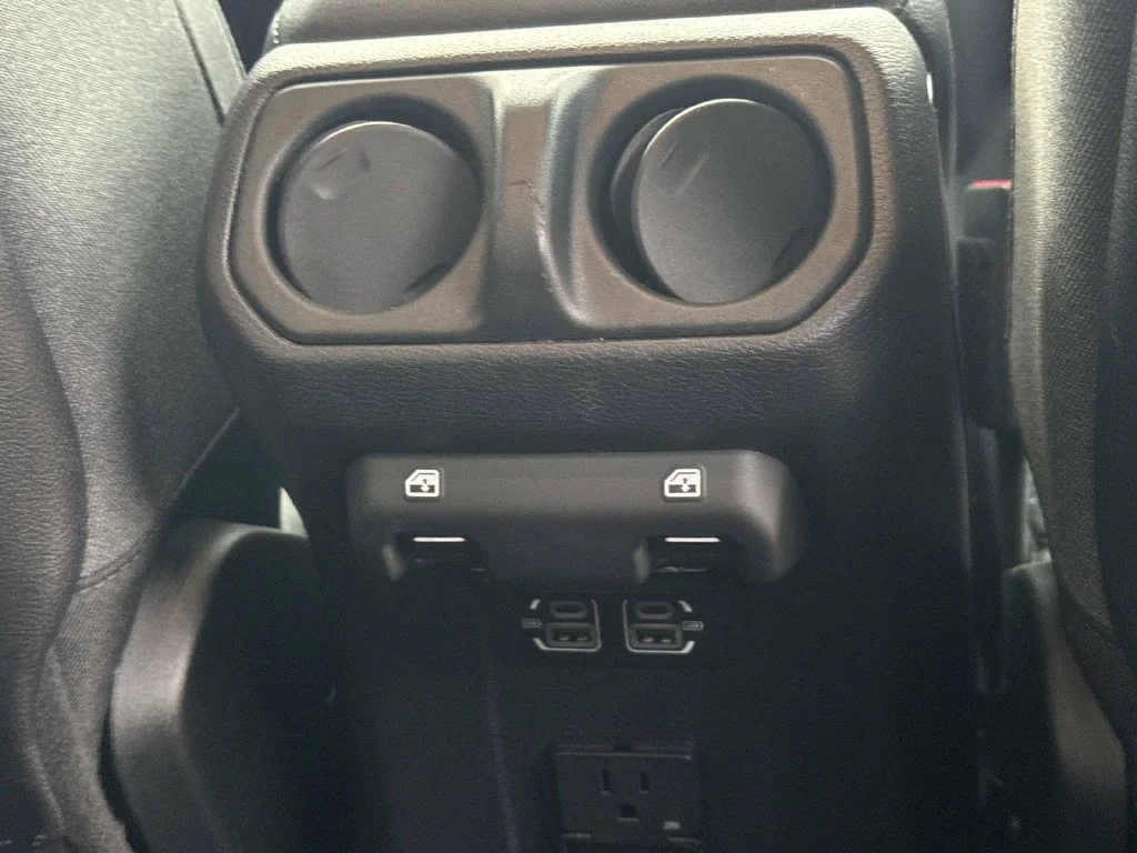 Used 2025 White Jeep Rubicon image 17