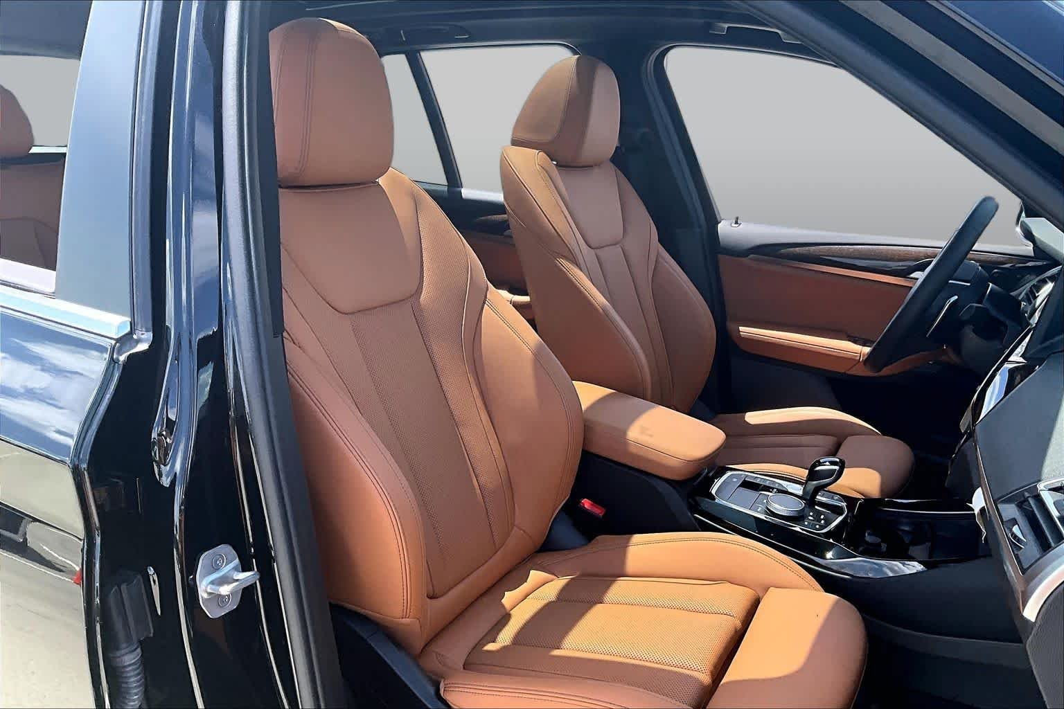 Used 2023 Jet Black BMW sDrive30i image 8
