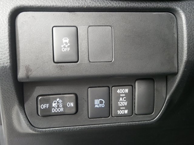Used 2023 Ice Cap Toyota Double Cab TRD Off-Road w/ Technology Pkg image 25