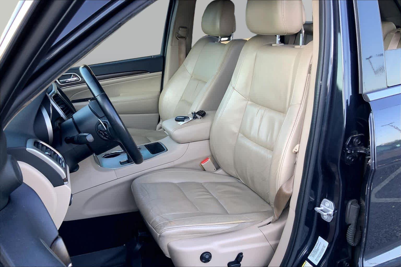 Used 2015 Maximum Steel Metallic Clearcoat Jeep Limited image 8