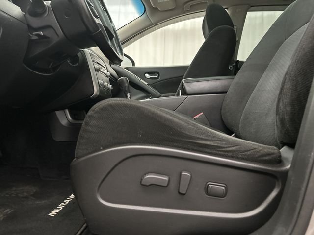 Used 2012 Gray Nissan SV image 16
