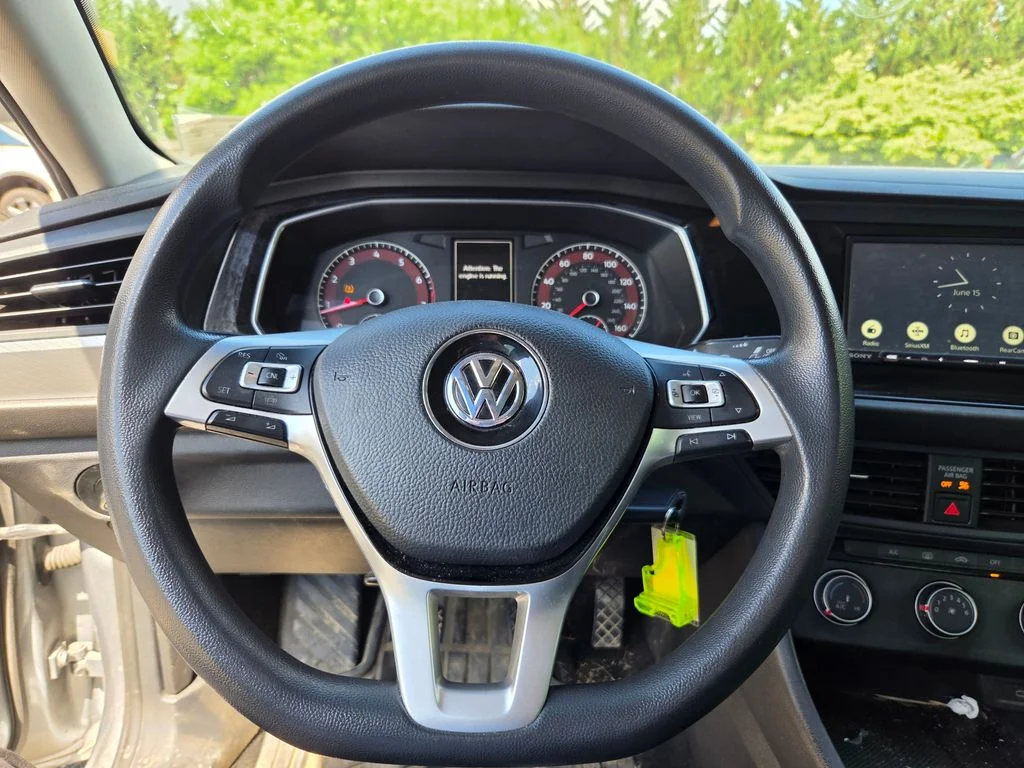 Used 2020 Silver Volkswagen 1.4T S image 12
