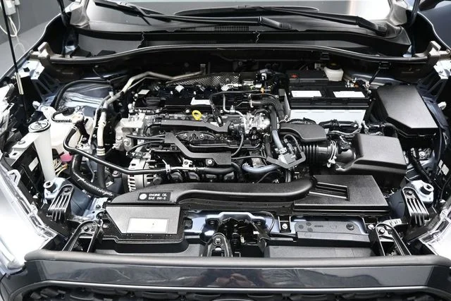 Used 2025 Blue Toyota L image 38