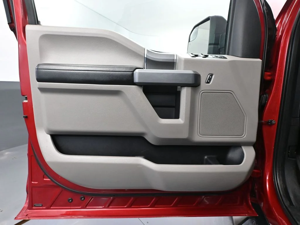 Used 2018 Red Ford XLT image 22