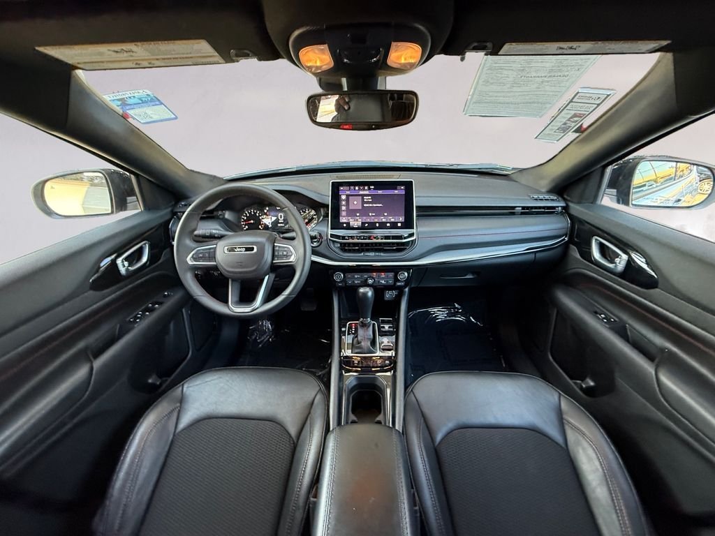 Used 2025 Silver Jeep Trailhawk image 12