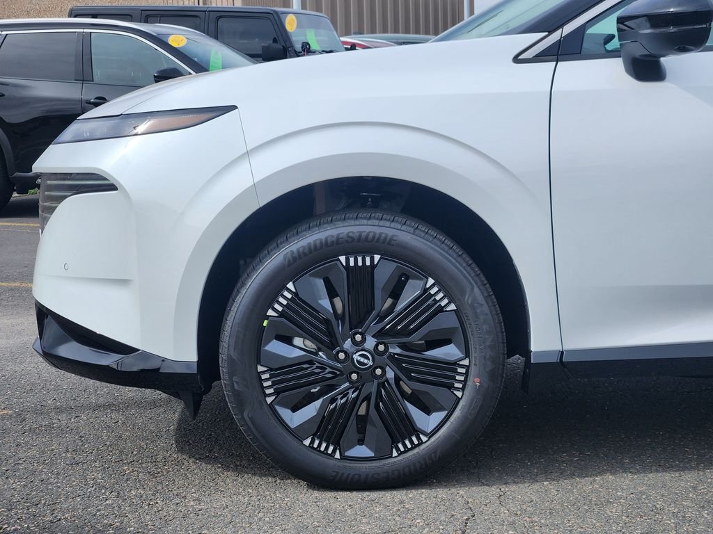 New 2026 Everest White Pearl Tricoat/Super Black Nissan Platinum image 7