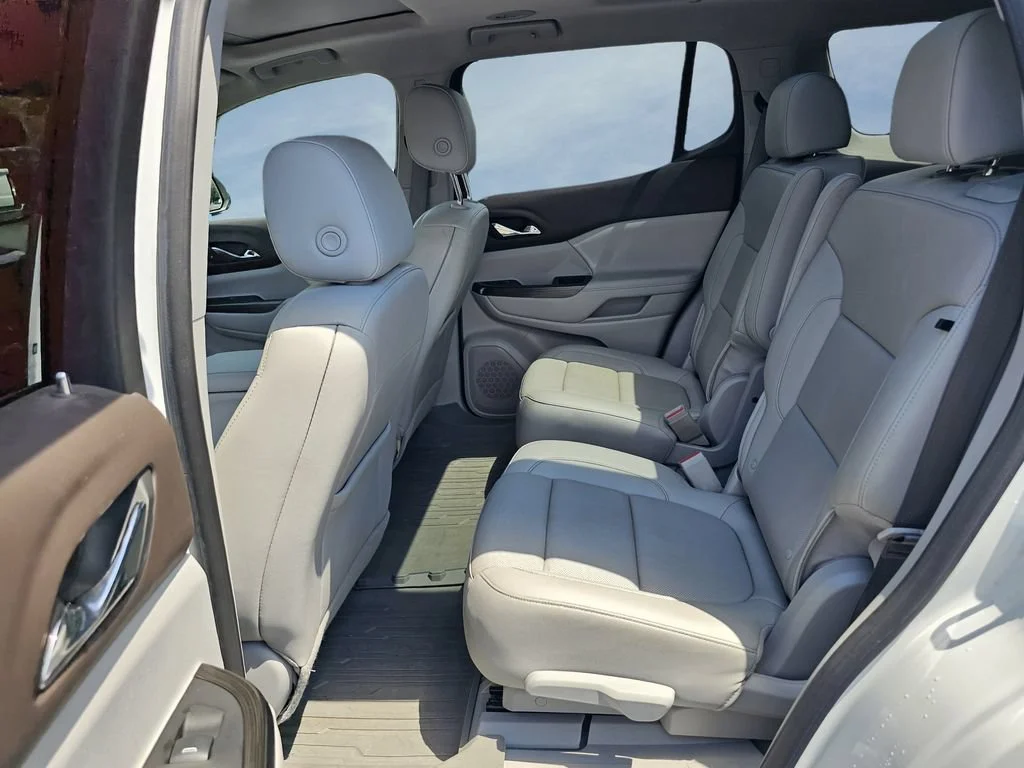 Used 2023 Summit White GMC SLT image 32