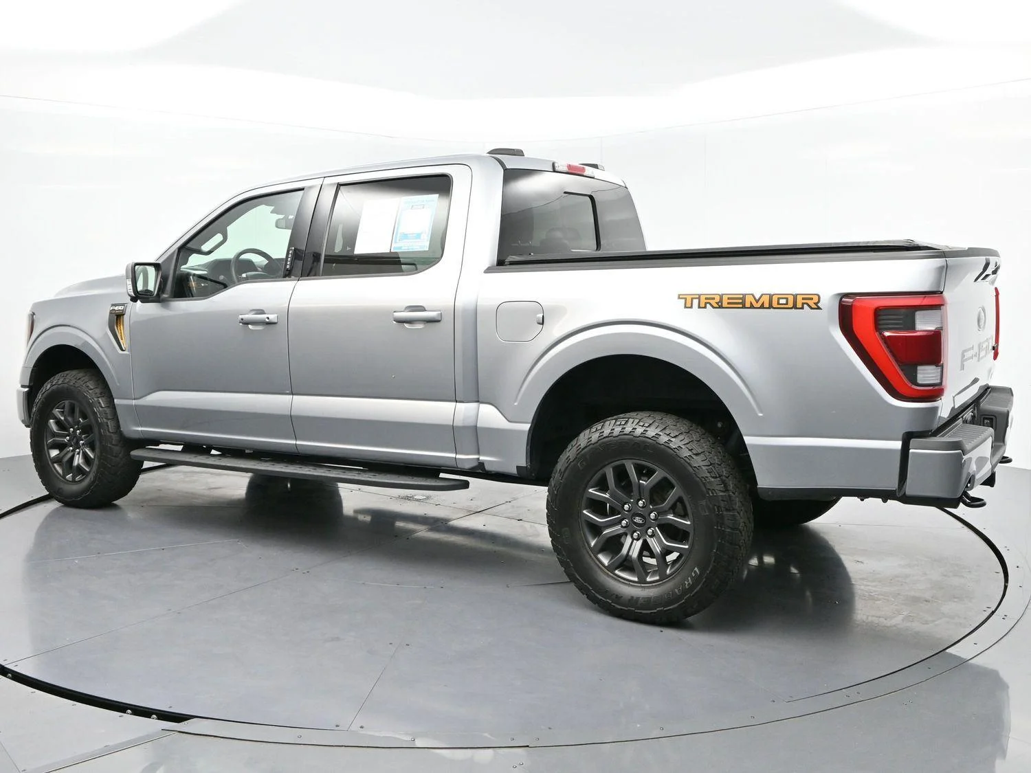Used 2023 Iconic Silver Ford Tremor image 5