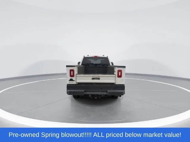 Used 2021 White Ford XL image 7