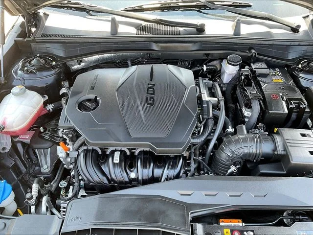 Used 2025 Blue Hyundai SEL image 31
