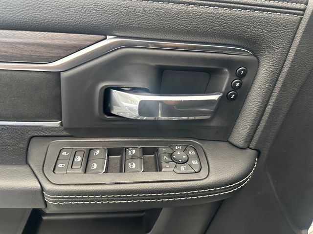 New 2026 Bright White Clear-Coat Exterior Paint RAM Laramie image 32
