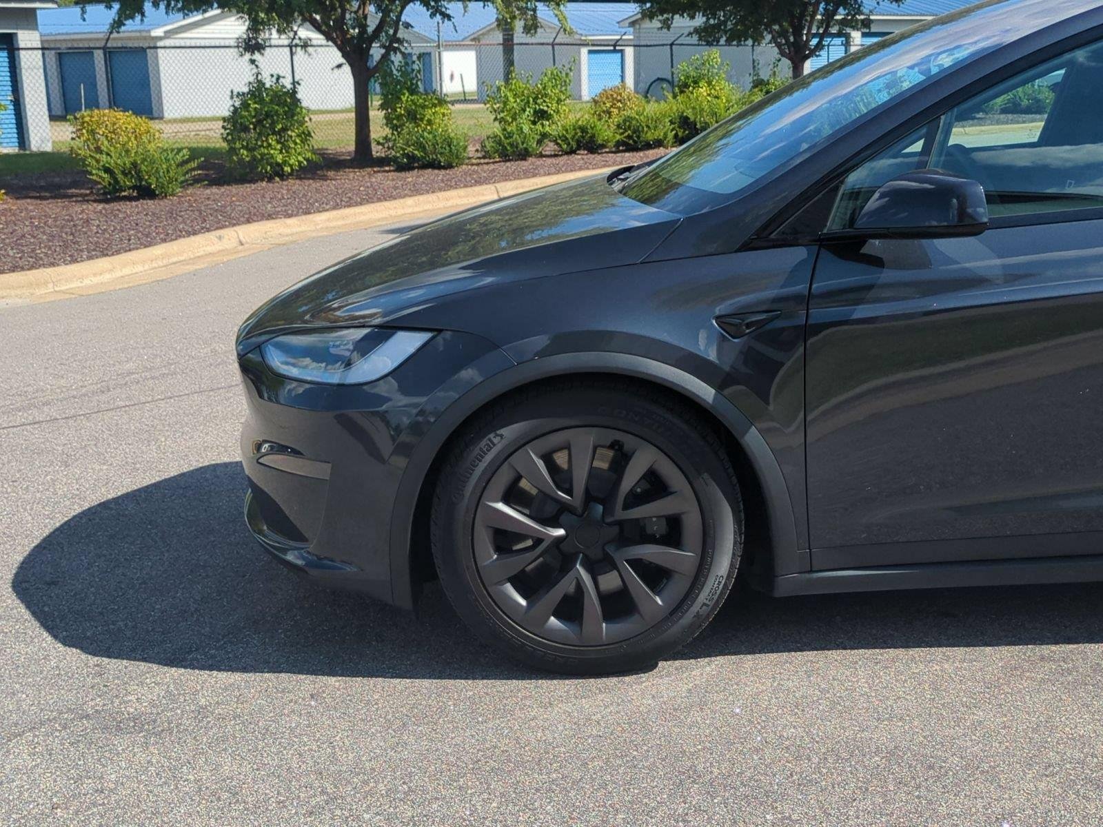 Used 2024  Tesla  image 10