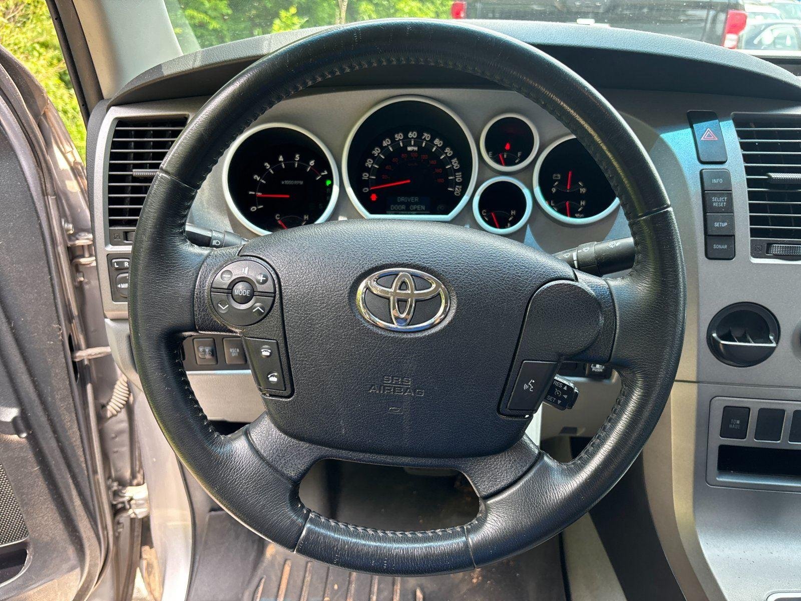 Used 2010 Silver Sky Metallic Toyota LTD image 18