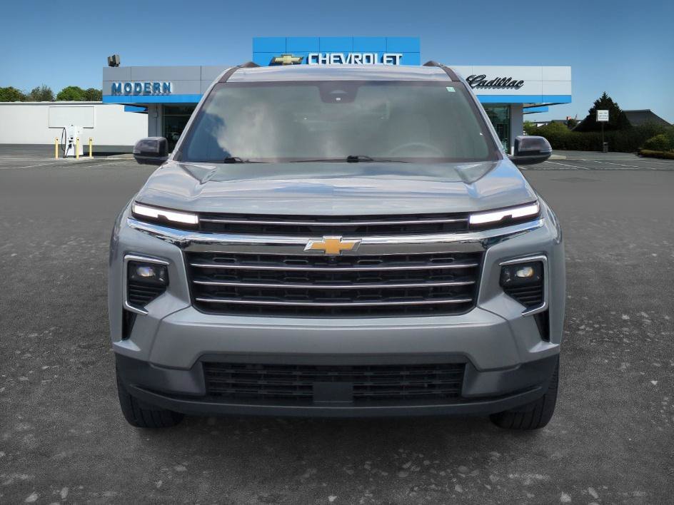 Used 2025 Sterling Gray Metallic Chevrolet FWD LT image 8