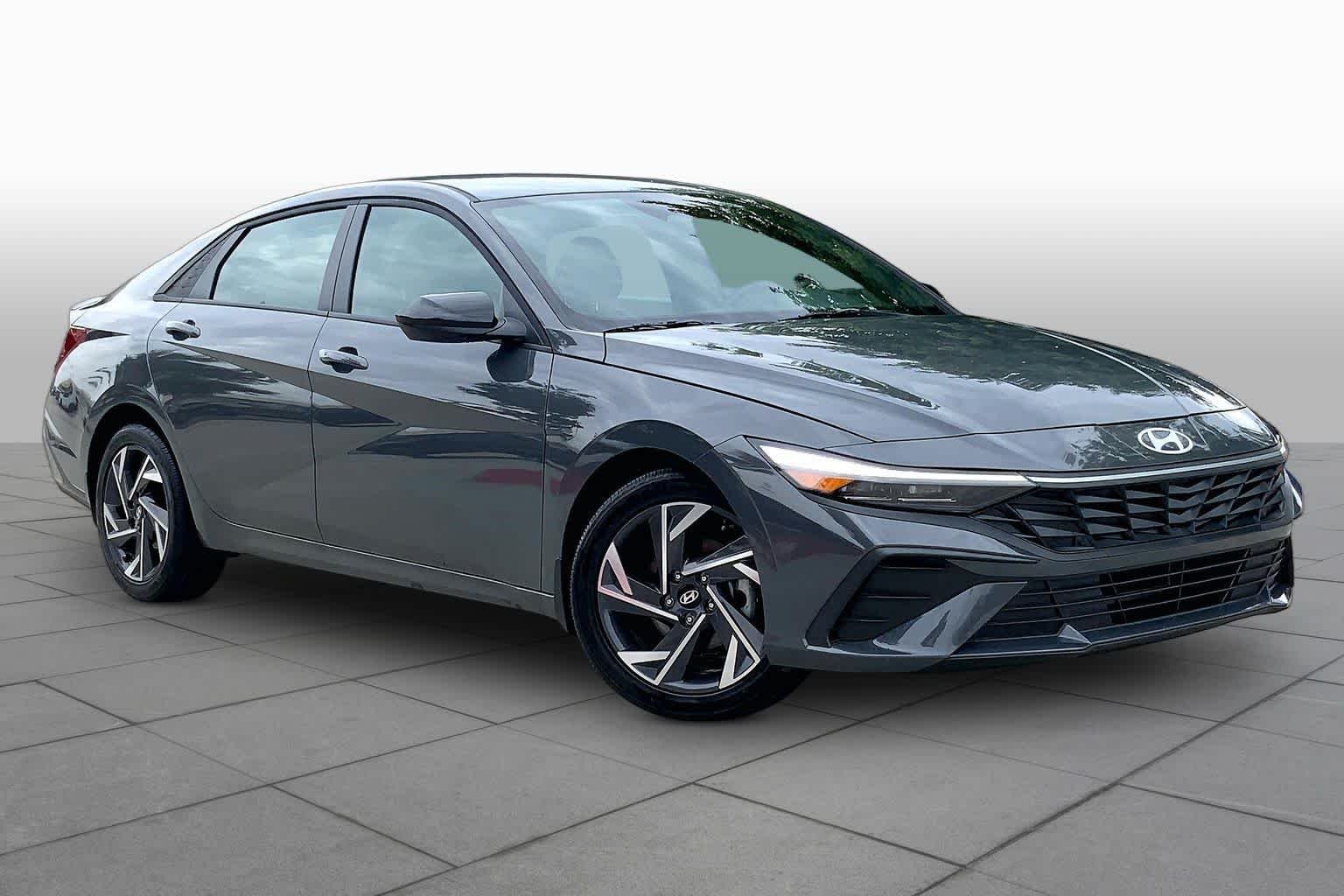 Certified Used 2025 Ecotronic Gray Hyundai SEL Sport image 3