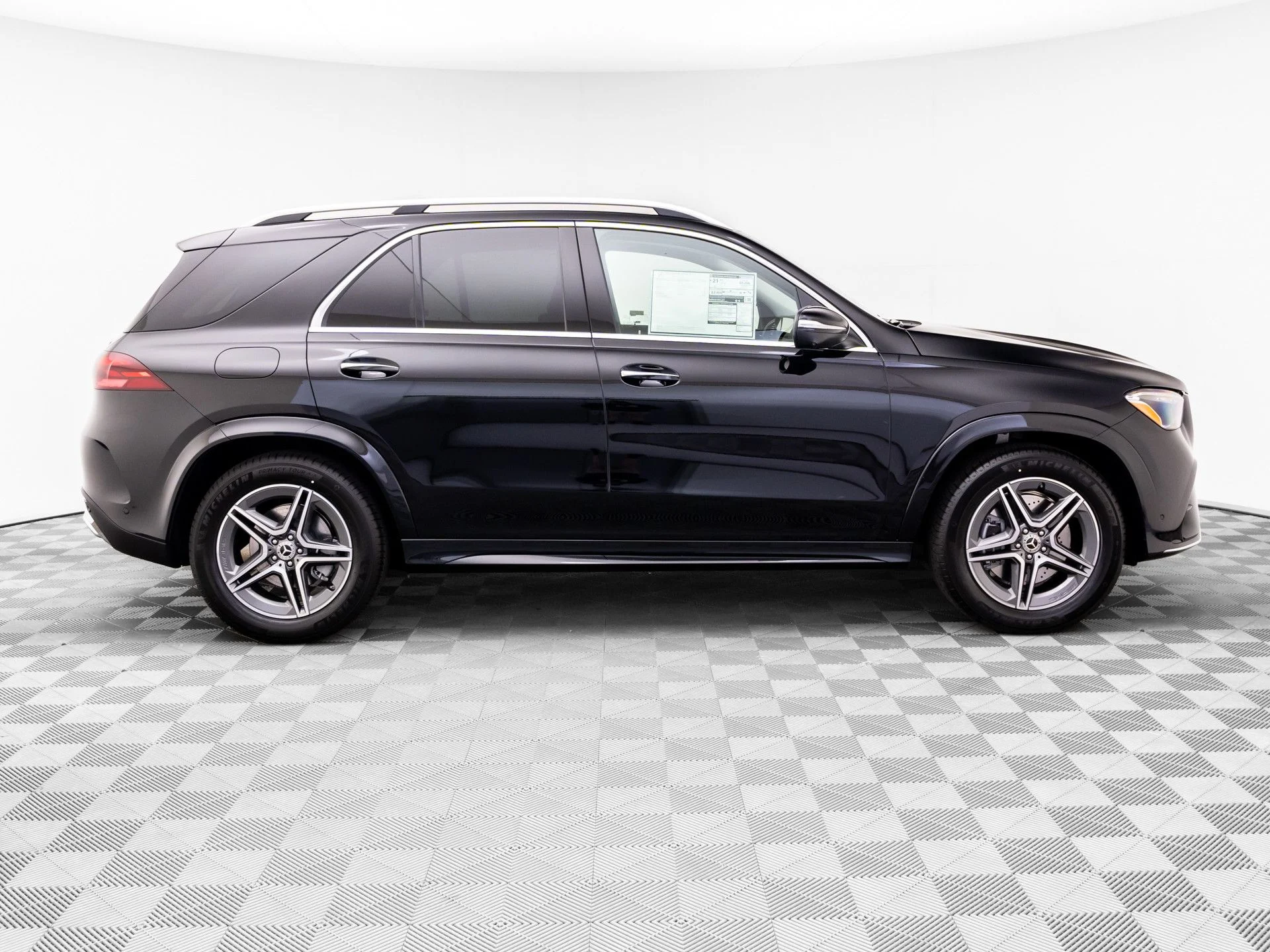 New 2026 Black Mercedes-Benz GLE 450 image 6