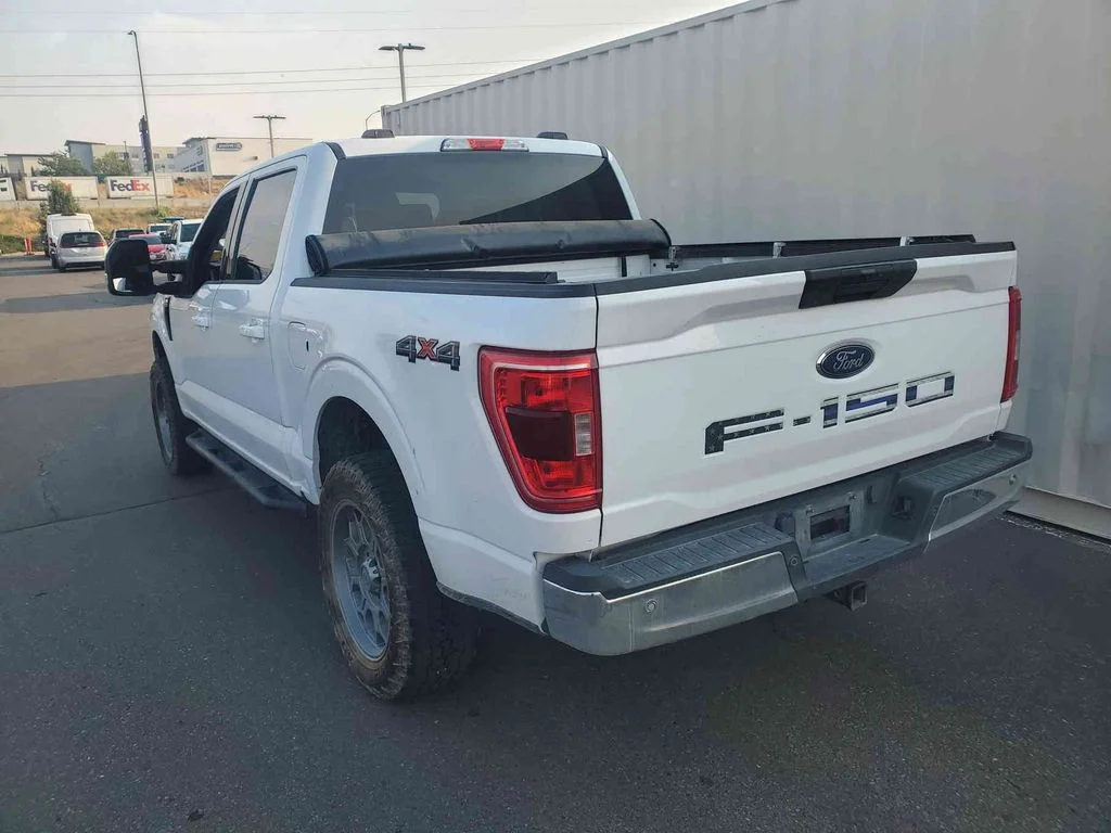 Used 2021 White Ford XLT image 6