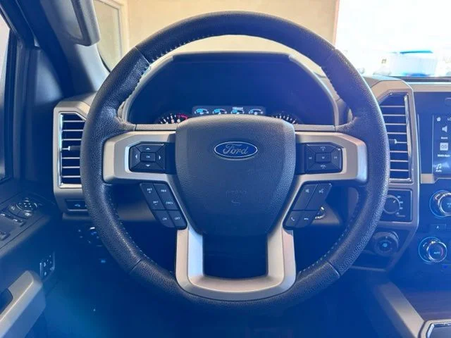 Used 2016 White Platinum Clearcoat Metallic Ford Lariat image 15