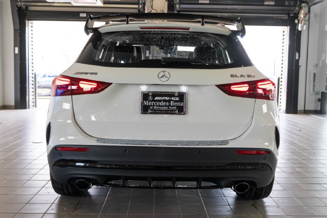 New 2026 Polar White Mercedes-Benz GLA 35 AMG® image 45