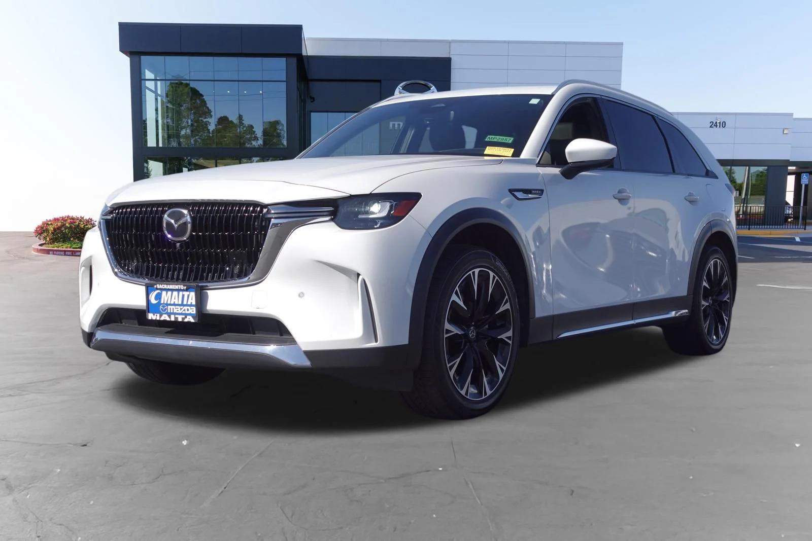 Certified Used 2024 Rhodium White Premium Mazda Premium Plus image 9