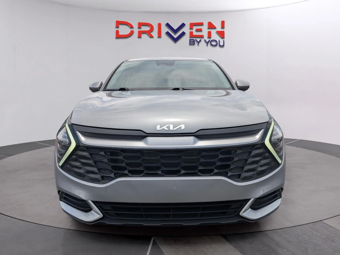 Used 2025 Steel Gray Kia LX image 8