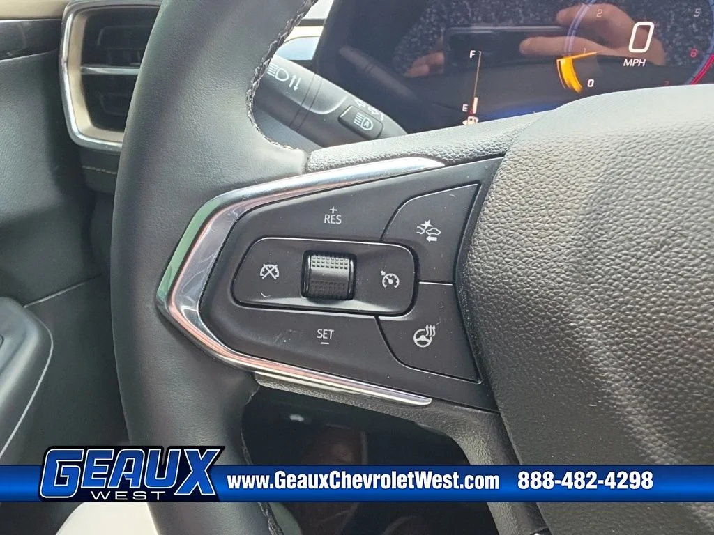 Used 2025 Green Chevrolet ACTIV image 22