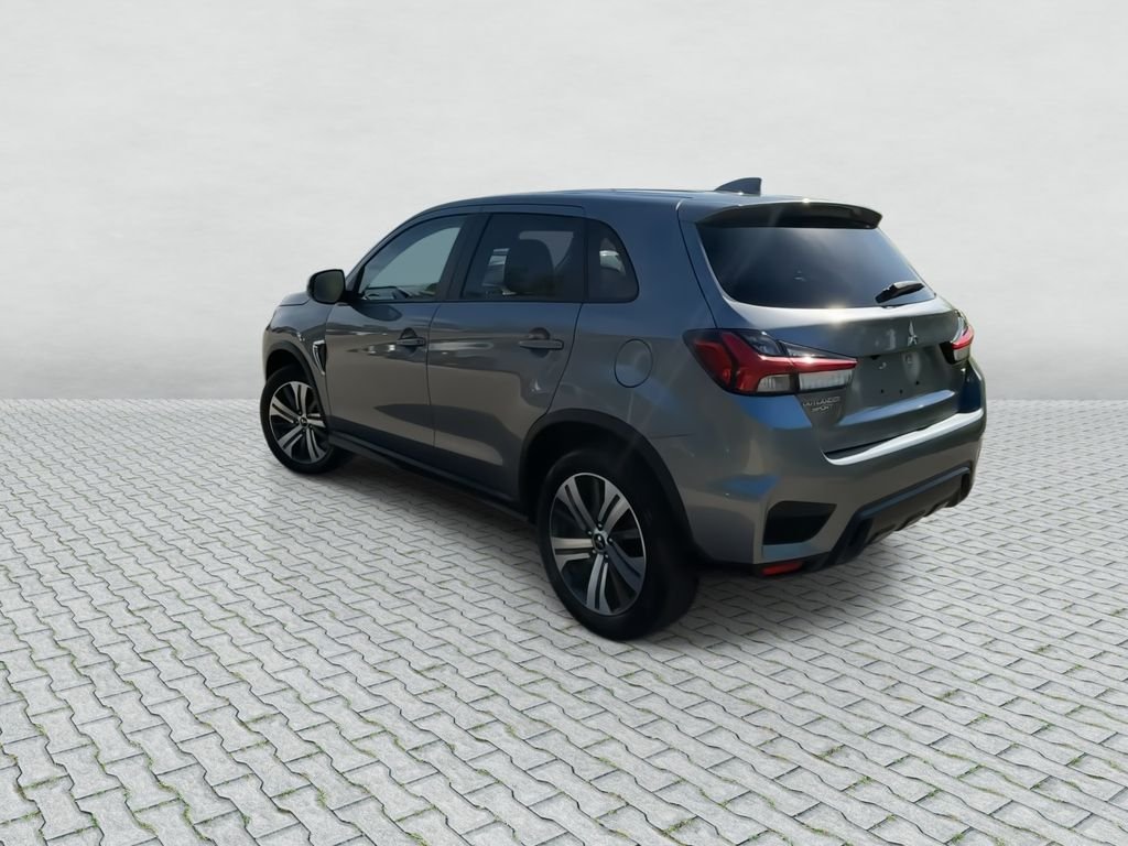 Used 2024 Mercury Gray Metallic Mitsubishi 2.0 SE image 6