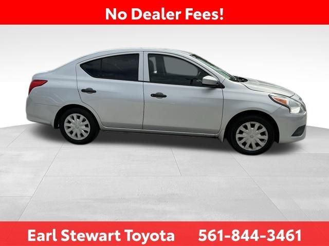Used 2018 Silver Nissan 1.6 S image 3