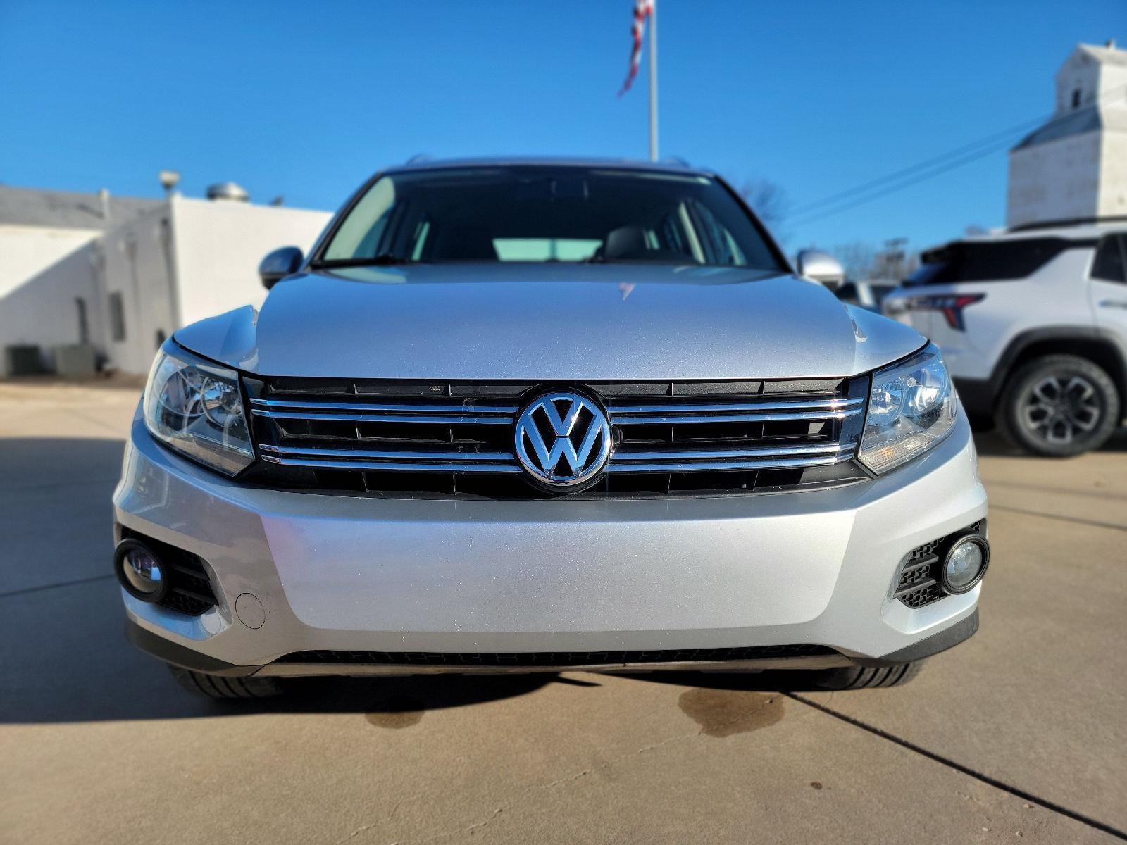 Used 2013 Volkswagen Tiguan SE with VIN WVGBV7AX5DW547942 for sale in Haven, KS
