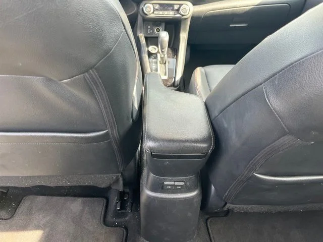 Used 2020 Gray Nissan SR image 12