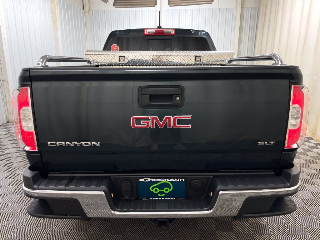 Used 2017 DARK SLATE METALLIC GMC 4WD SLT image 17