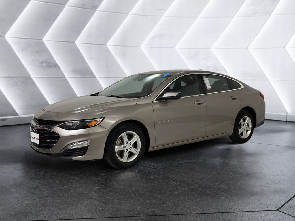 Used 2023 Gray Chevrolet LT image 3