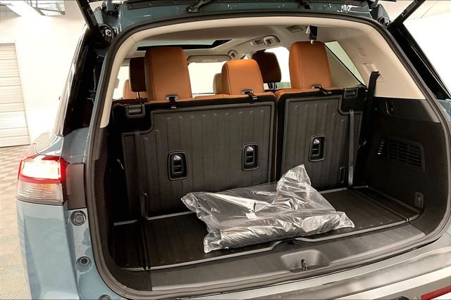 New 2026 Baltic Teal Nissan Platinum image 42