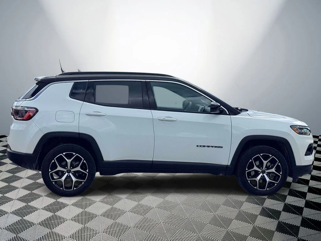 Used 2025 White Jeep Limited image 6