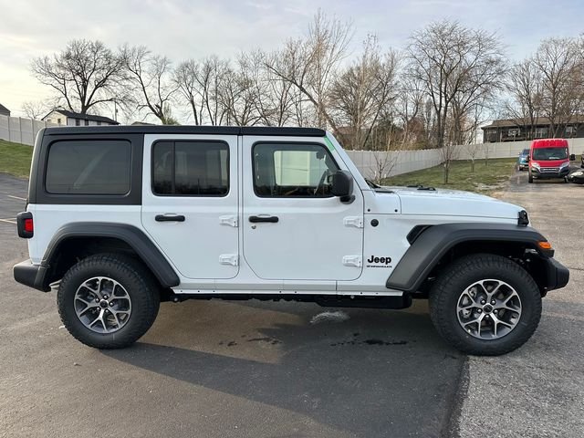 New 2026 Bright White Clear-Coat Exterior Paint Jeep Sport S image 5