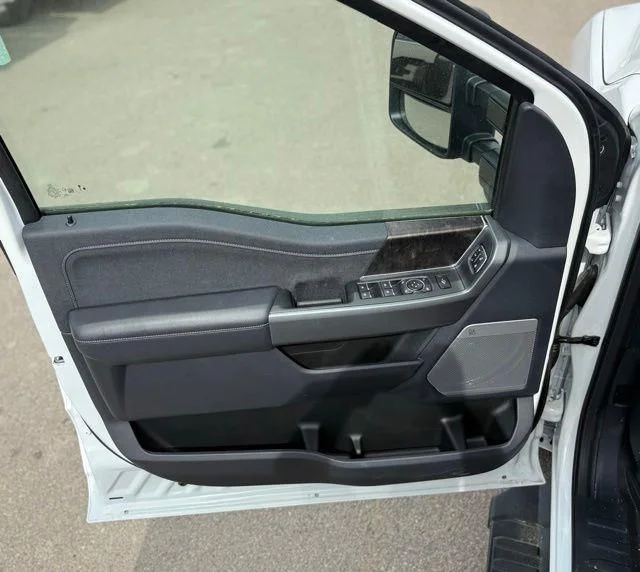 New 2026 Star White Metallic Tri-Coat Ford F-350® Lariat® image 13