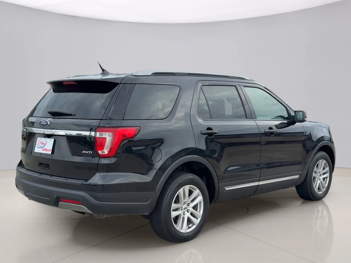Used 2019 Black Ford XLT image 5