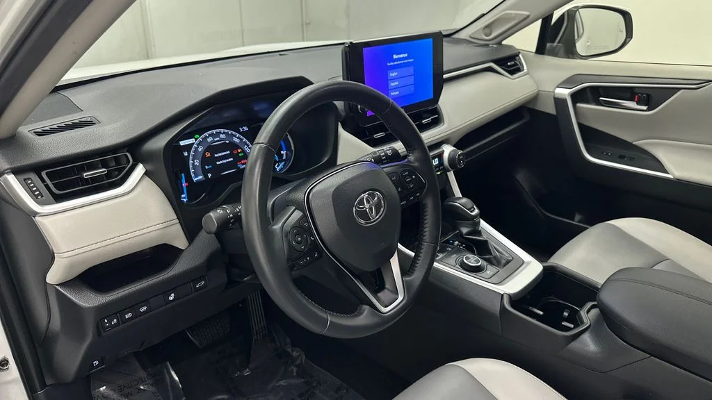 Certified Used 2025 Beige Toyota XLE Premium image 19